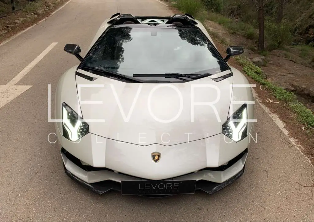Photo 1 : Lamborghini Aventador 2018 Petrol