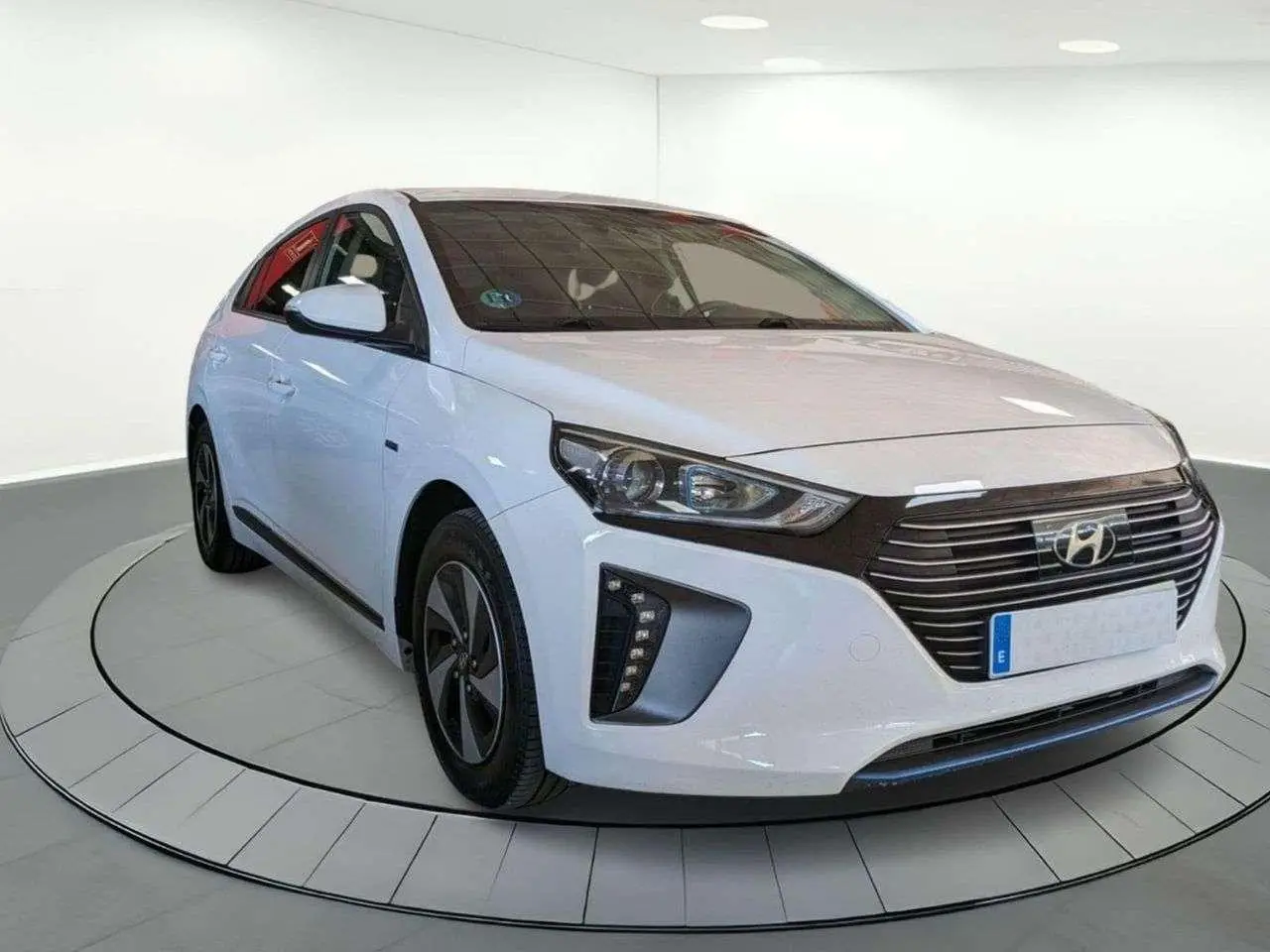 Photo 1 : Hyundai Ioniq 2018 Hybrid