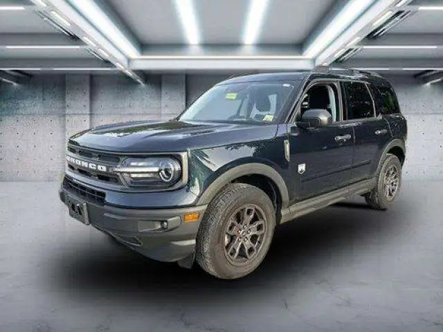 Photo 1 : Ford Bronco 2021 Petrol
