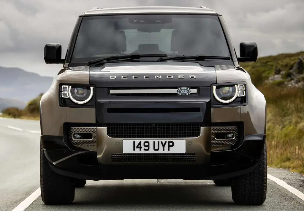Photo 1 : Land Rover Defender 2024 Petrol