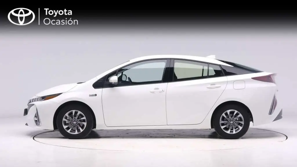 Photo 1 : Toyota Prius 2022 Electric