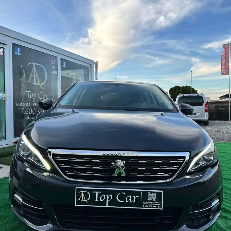Photo 1 : Peugeot 308 2018 Diesel