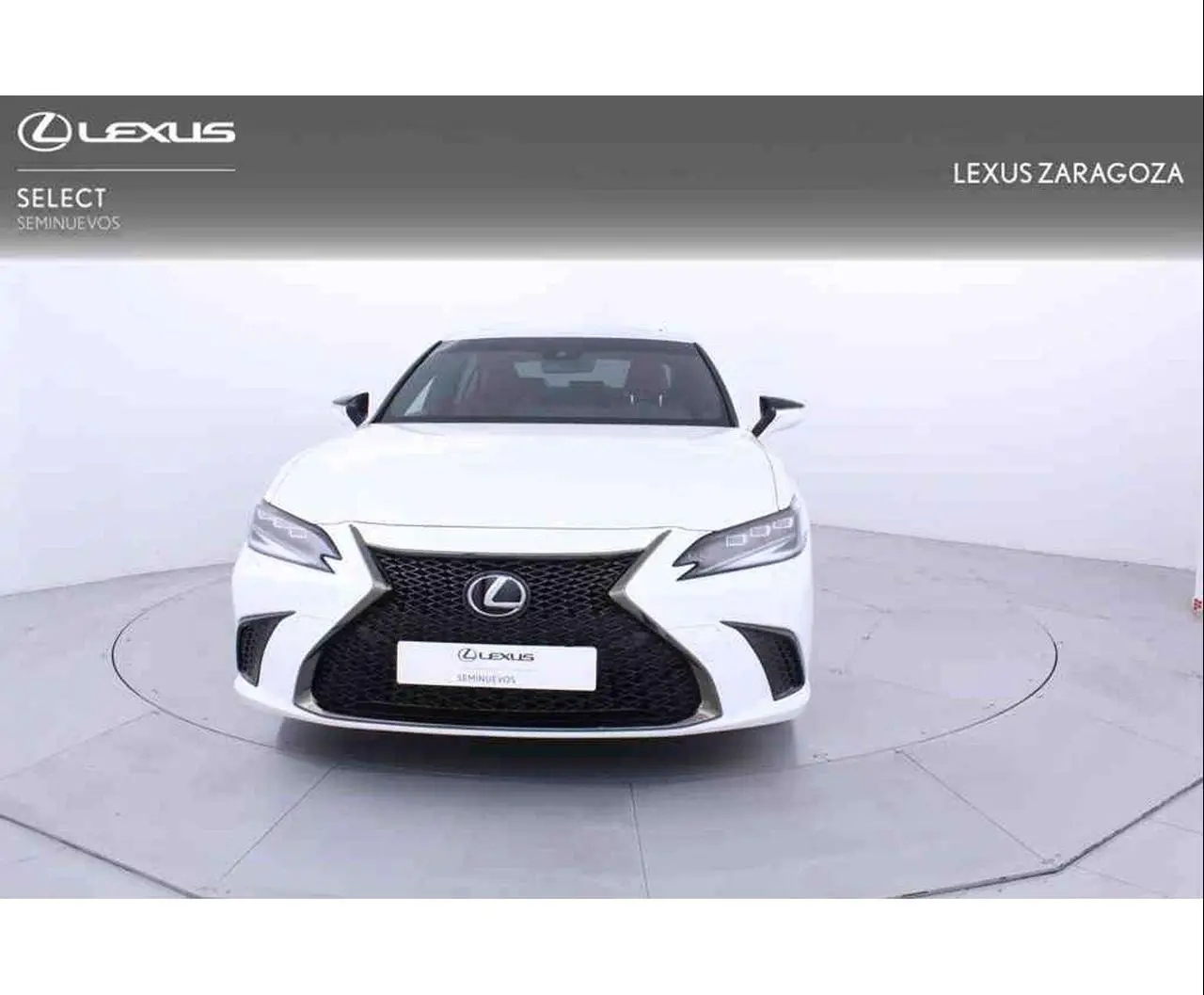 Photo 1 : Lexus Es 2024 Hybride