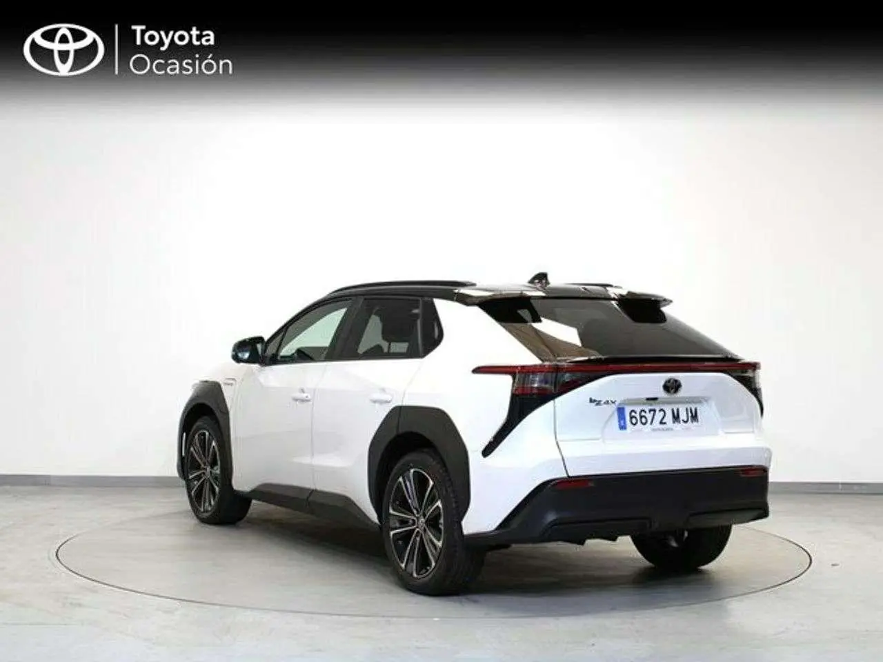 Photo 1 : Toyota Bz4x 2023 Électrique