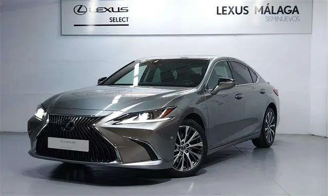 Photo 1 : Lexus Es 2019 Hybrid