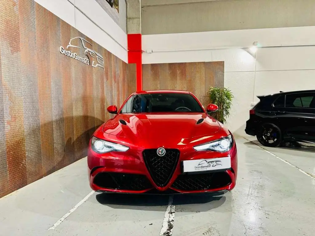 Photo 1 : Alfa Romeo Giulia 2021 Petrol
