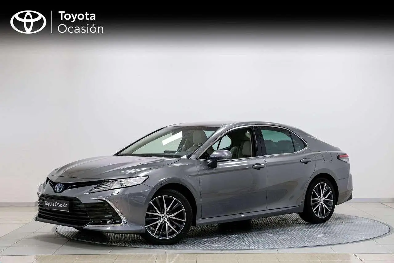 Photo 1 : Toyota Camry 2022 Hybride