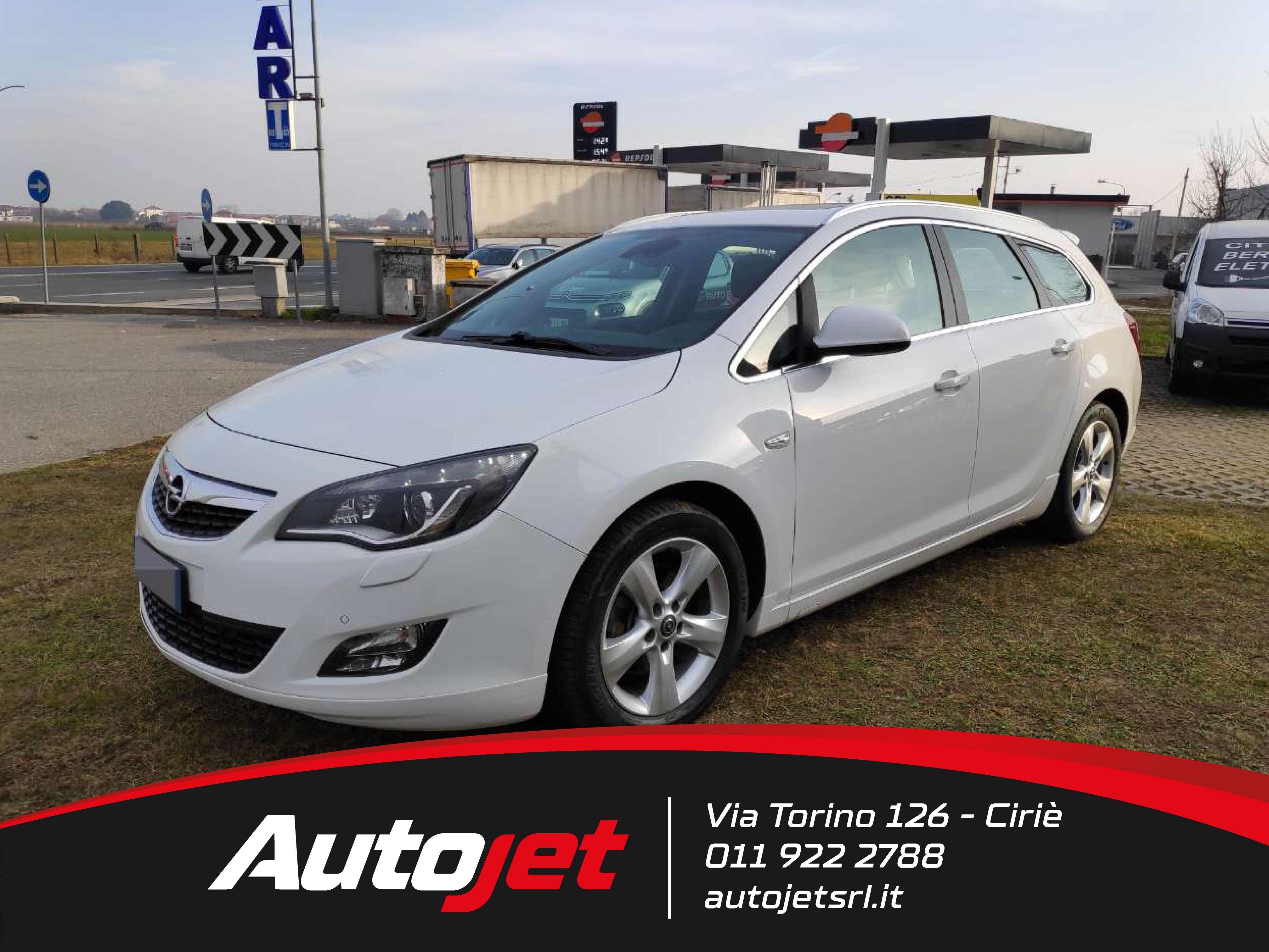 Used Opel Astra ad : Year 2012, 112000 km
