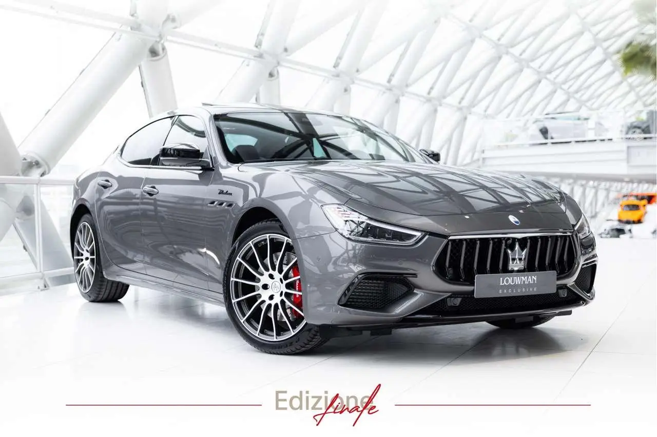 Photo 1 : Maserati Ghibli 2024 Essence