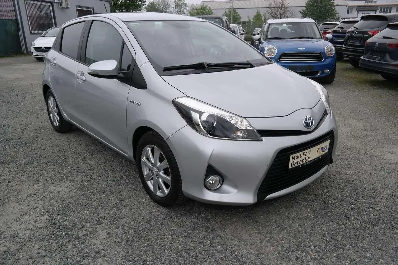 Photo 1 : Toyota Yaris 2014 Hybride