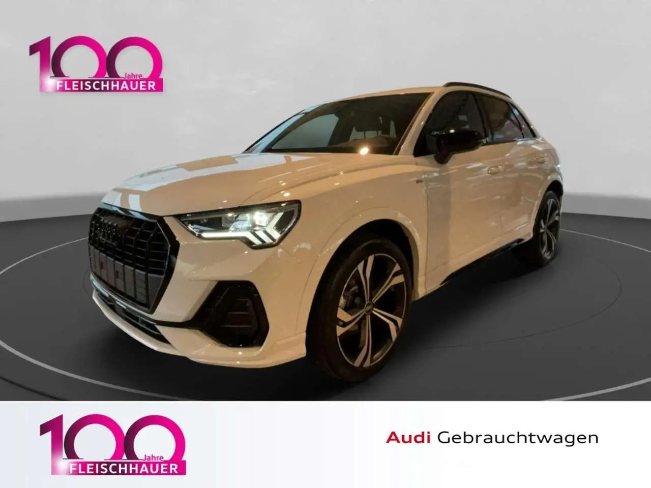 Photo 1 : Audi Q3 2024 Petrol