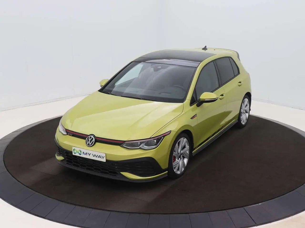 Photo 1 : Volkswagen Golf 2021 Petrol