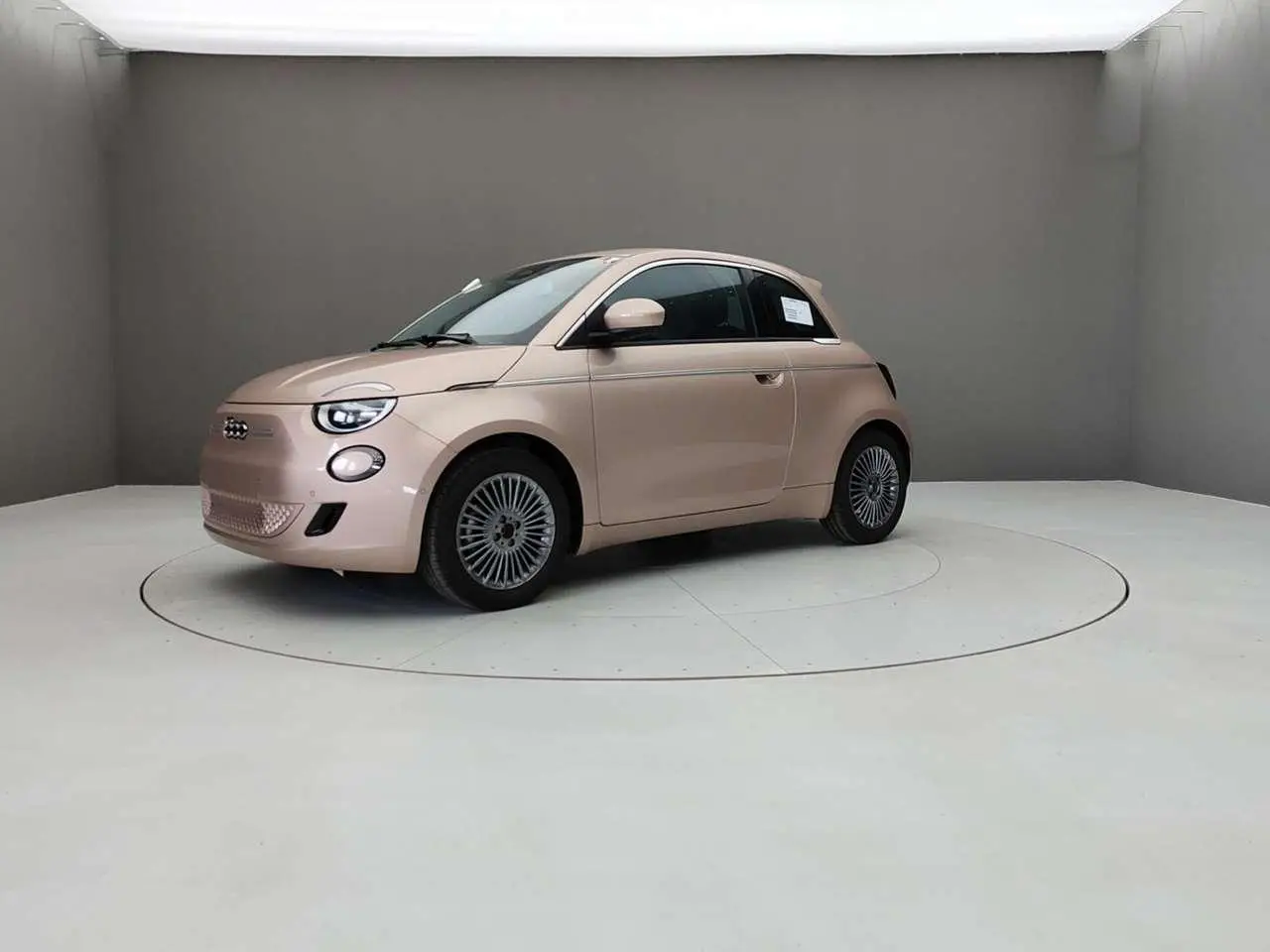 Photo 1 : Fiat 500 2024 Électrique