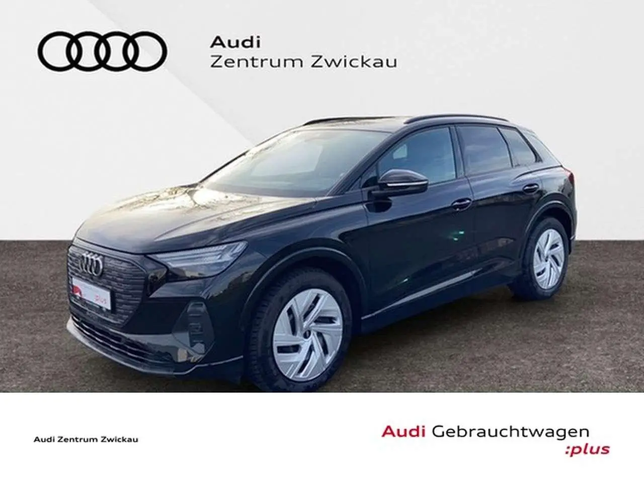 Photo 1 : Audi Q4 2022 Electric