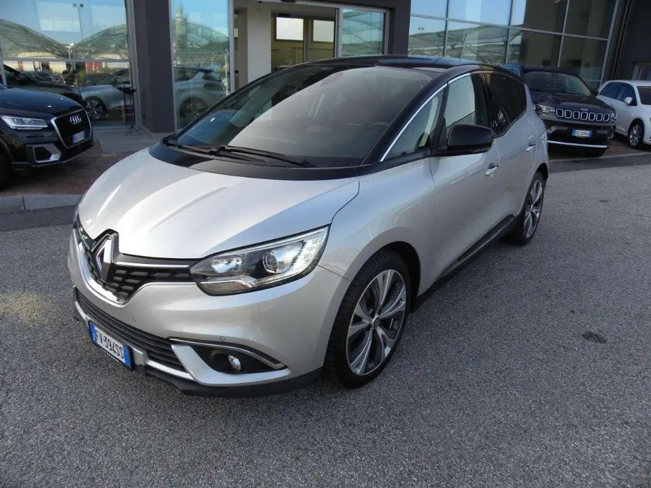 Photo 1 : Renault Scenic 2019 Hybride