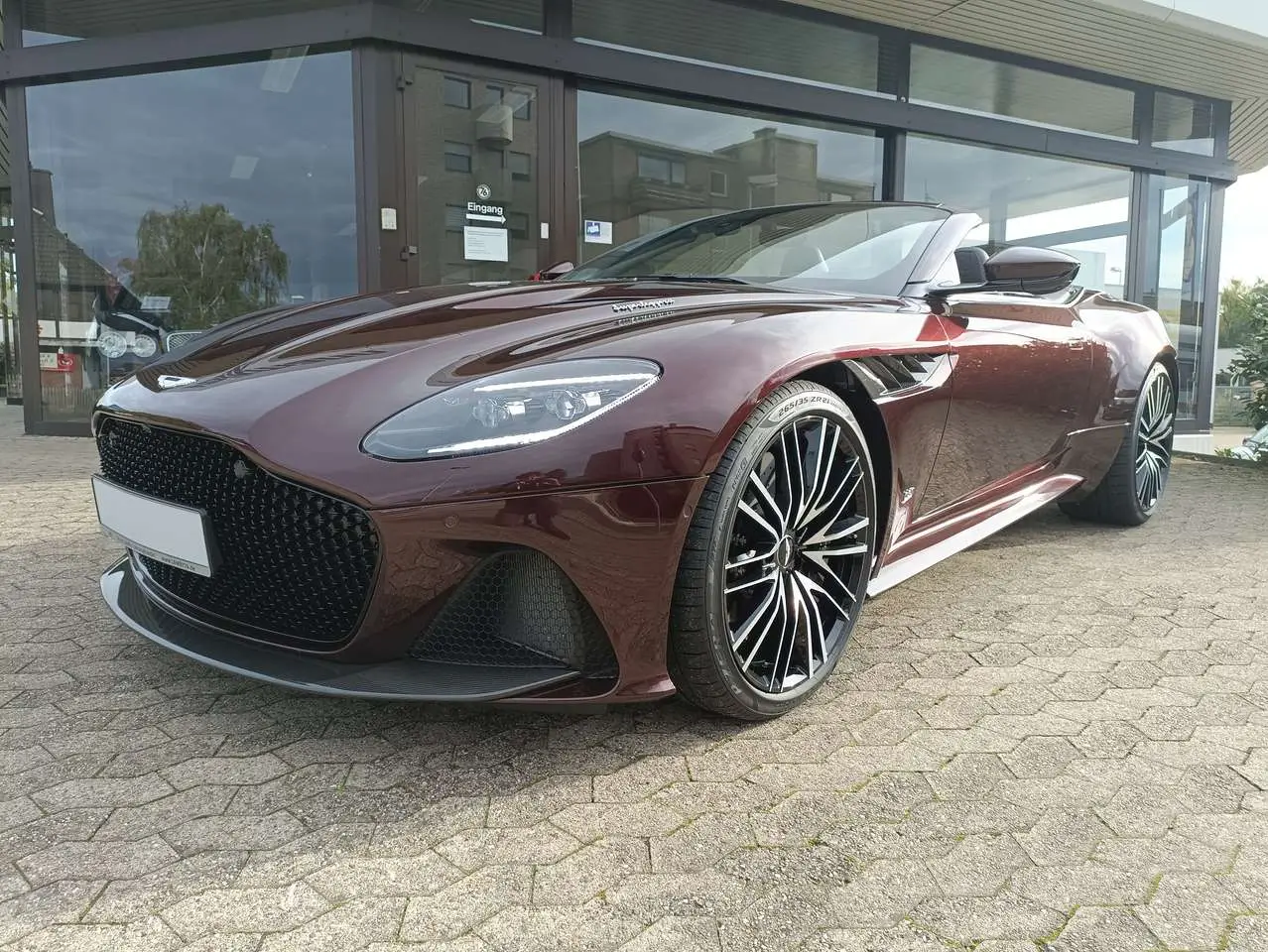 Photo 1 : Aston Martin Dbs 2019 Essence