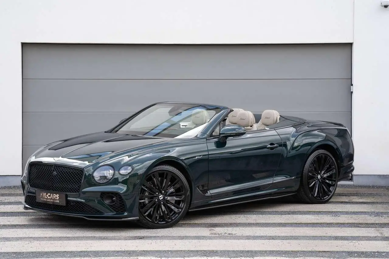 Photo 1 : Bentley Continental 2022 Essence