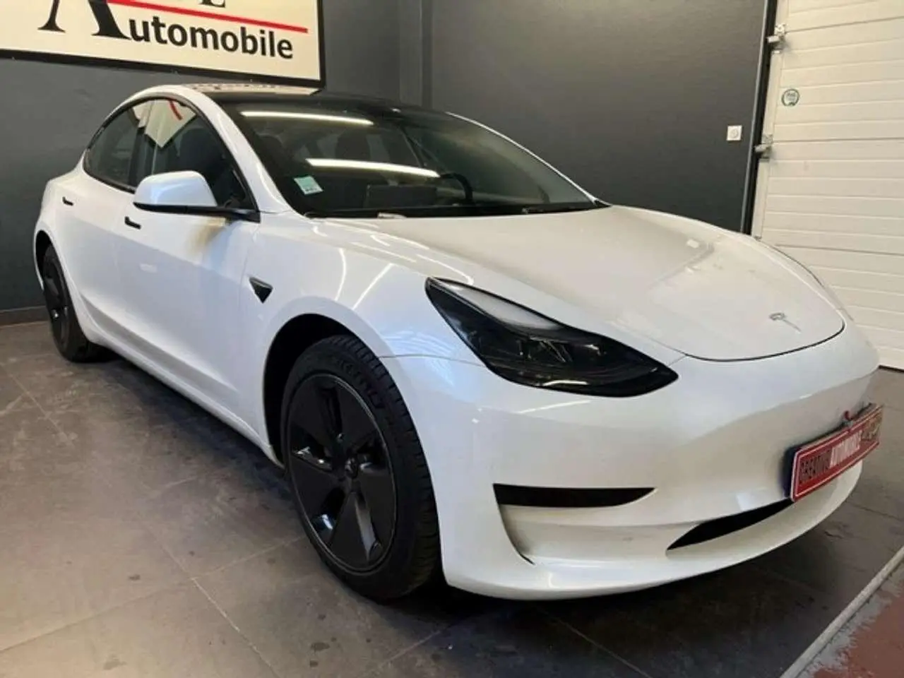 Photo 1 : Tesla Model 3 2022 Electric