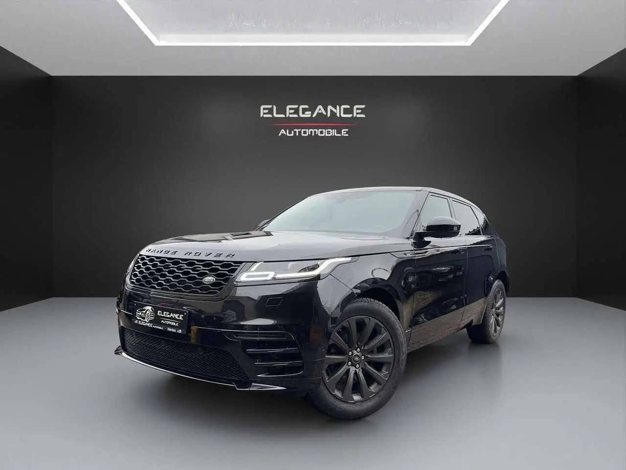 Photo 1 : Land Rover Range Rover Velar 2020 Essence
