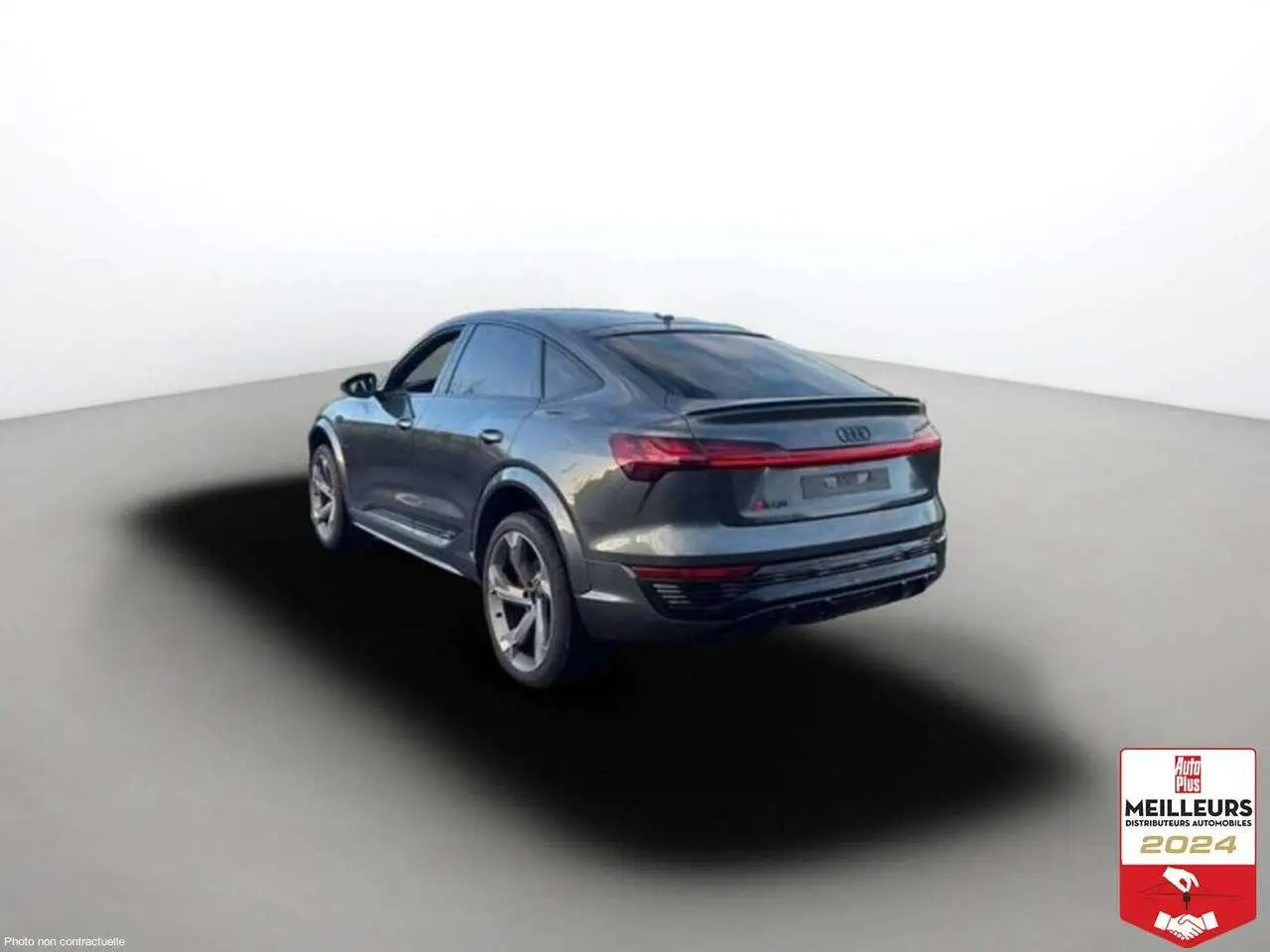 Photo 1 : Audi Q8 2024 Electric