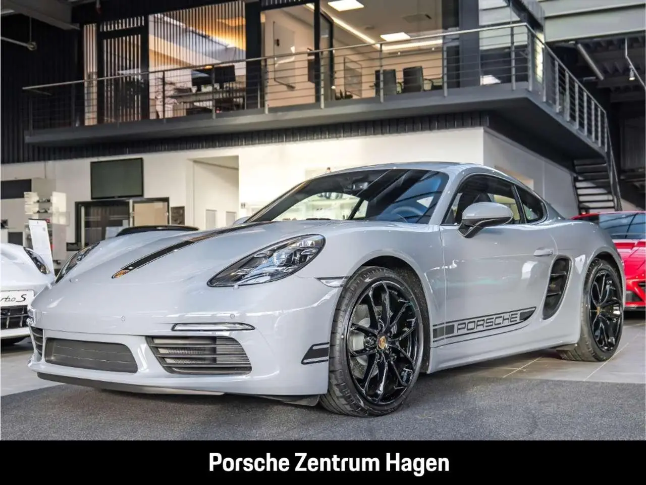 Photo 1 : Porsche 718 2024 Essence
