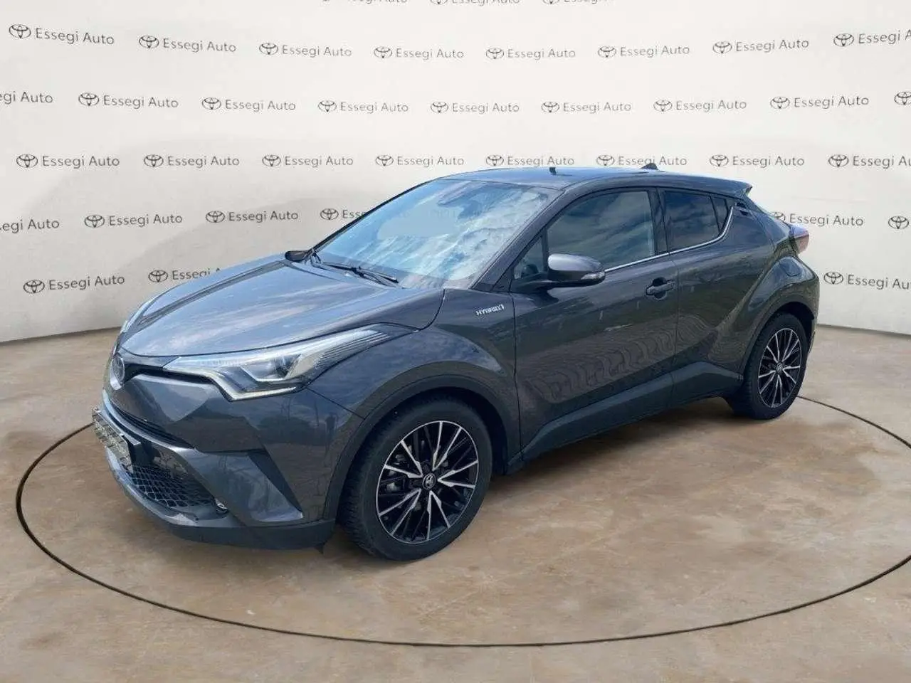 Photo 1 : Toyota C-hr 2019 Hybrid