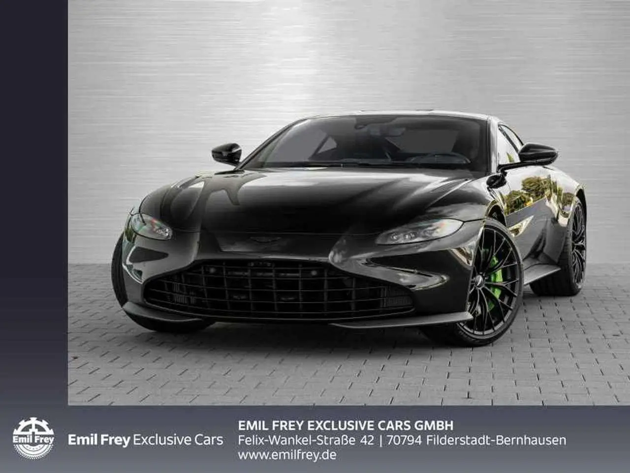 Photo 1 : Aston Martin V8 2022 Essence