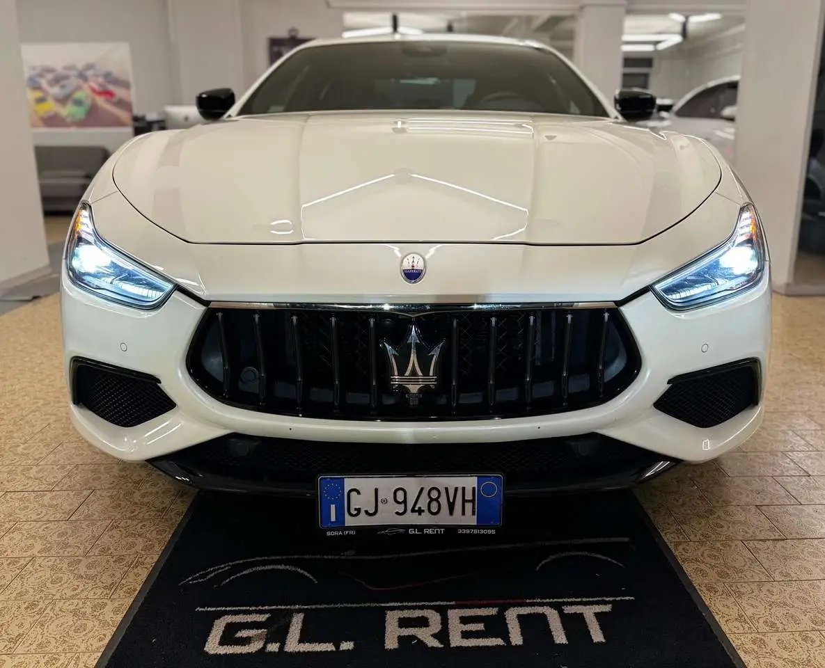 Photo 1 : Maserati Ghibli 2021 Hybrid