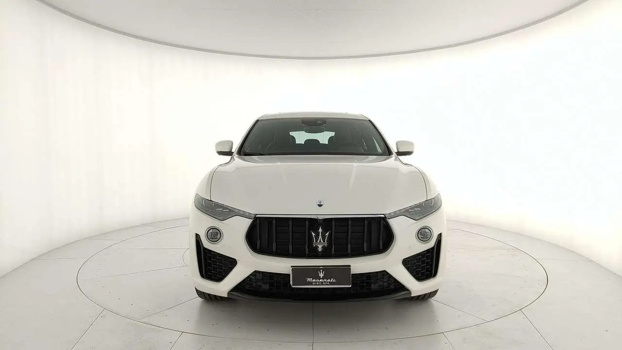 Photo 1 : Maserati Levante 2023 Others