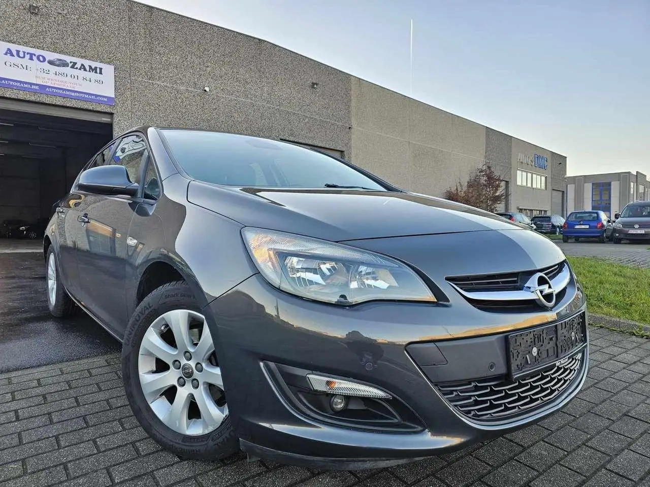 Photo 1 : Opel Astra 2014 Essence