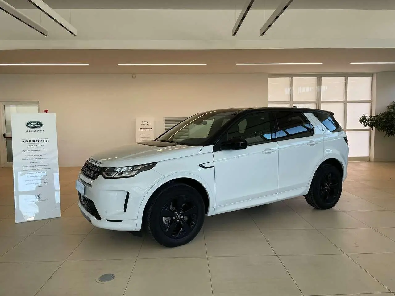Photo 1 : Land Rover Discovery 2022 Hybride