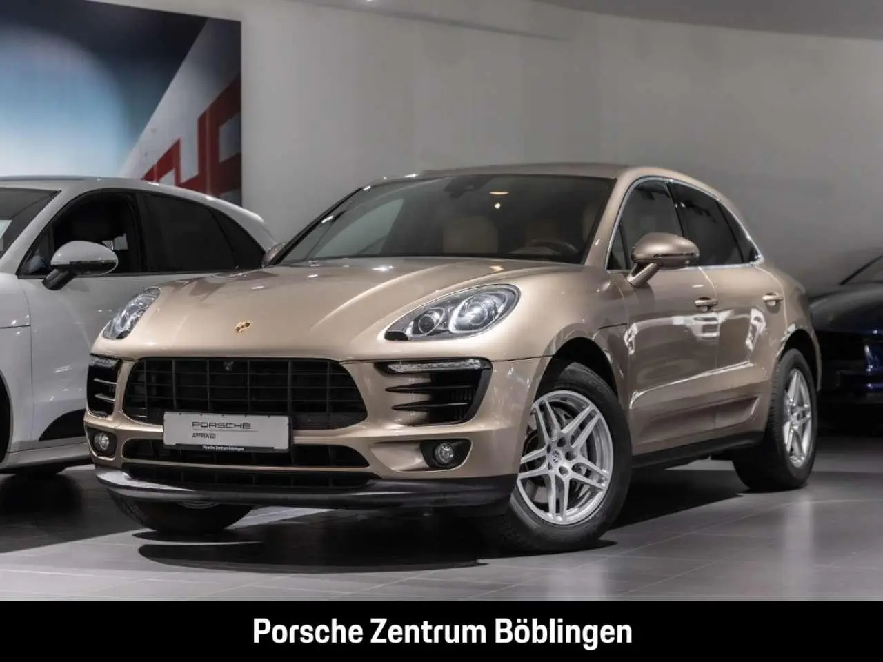 Photo 1 : Porsche Macan 2015 Petrol