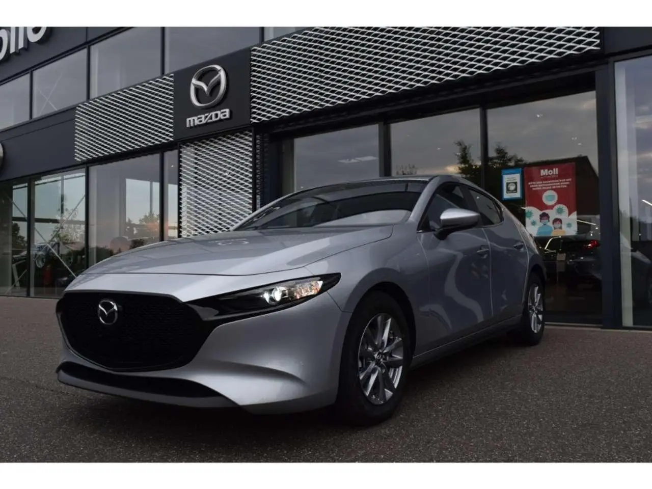 Photo 1 : Mazda 3 2022 Petrol