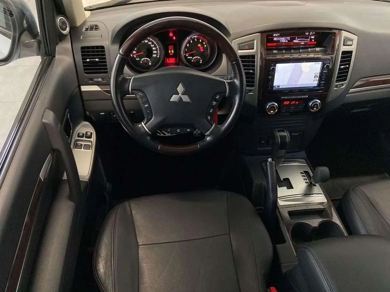 Photo 1 : Mitsubishi Pajero 2018 Diesel