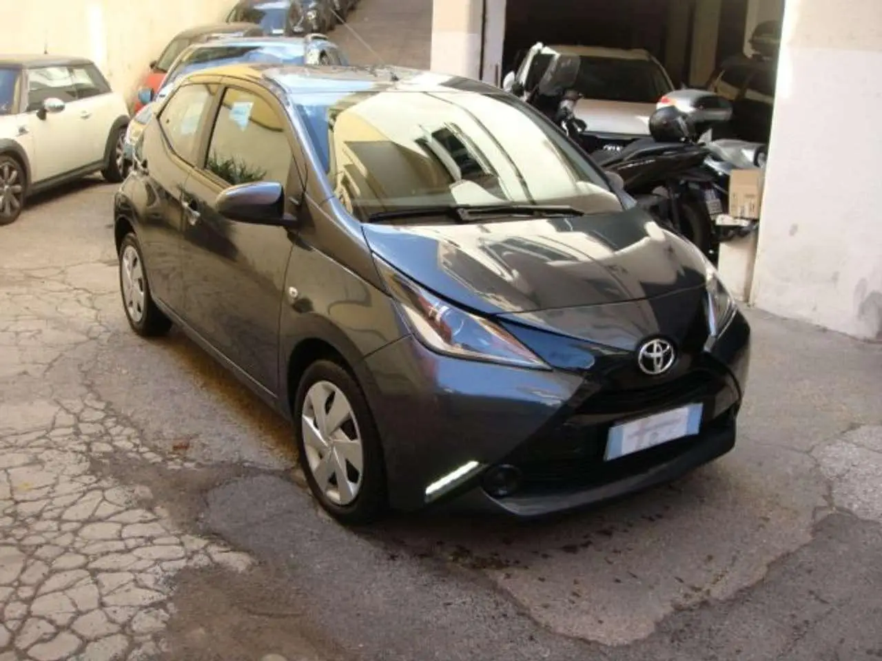 Photo 1 : Toyota Aygo 2015 Petrol