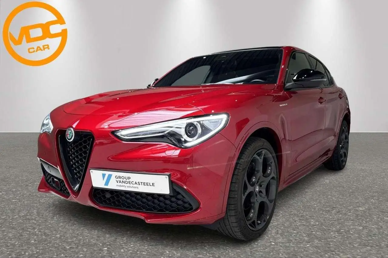 Photo 1 : Alfa Romeo Stelvio 2023 Essence