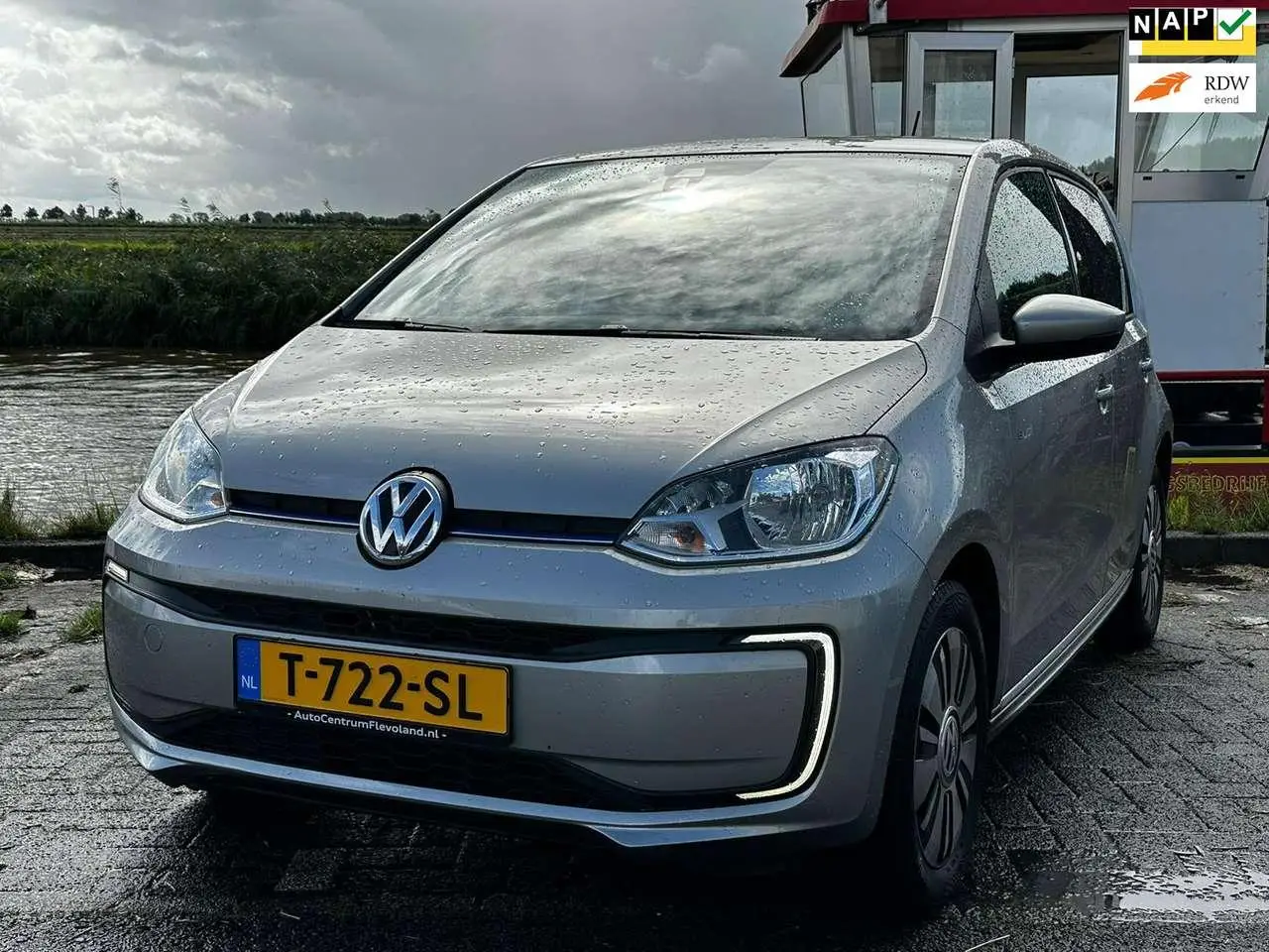 Photo 1 : Volkswagen Up! 2018 Electric