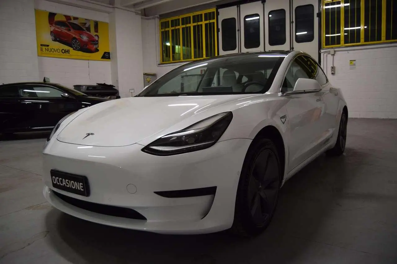 Photo 1 : Tesla Model 3 2021 Electric