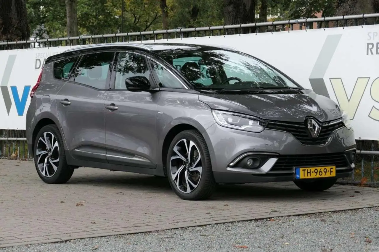Photo 1 : Renault Grand Scenic 2018 Essence