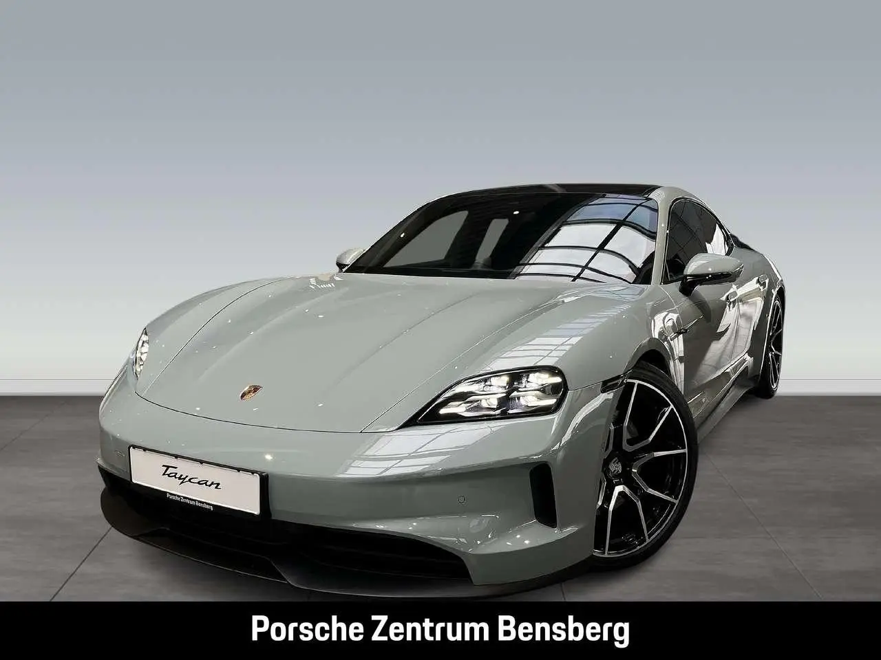 Photo 1 : Porsche Taycan 2024 Electric