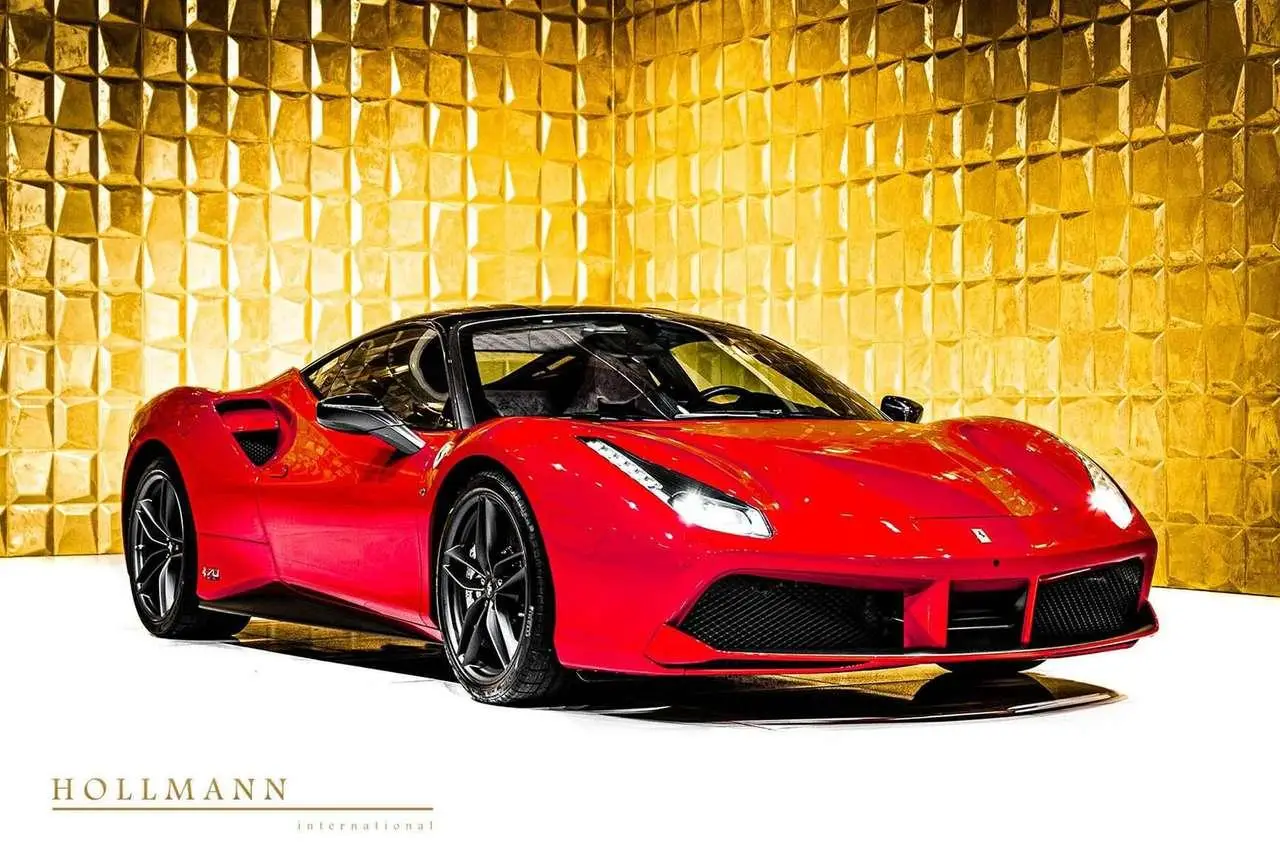 Photo 1 : Ferrari 488 2024 Petrol