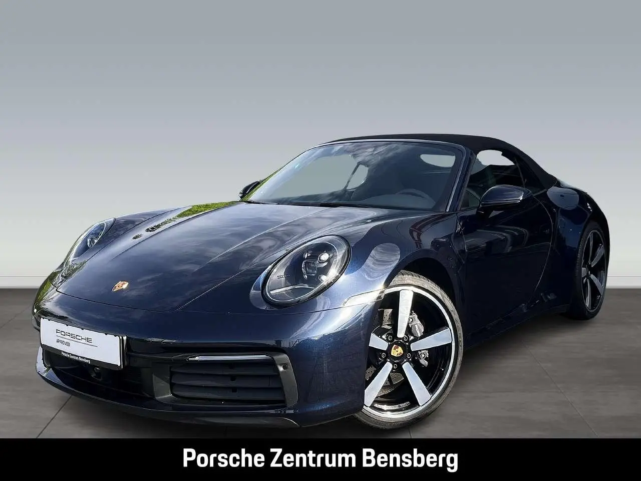 Photo 1 : Porsche 992 2021 Essence