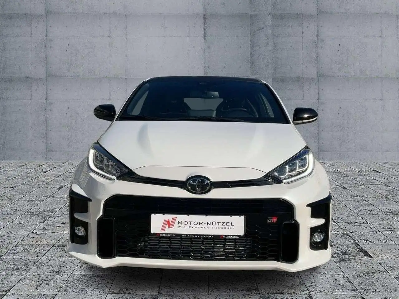 Photo 1 : Toyota Yaris 2020 Petrol