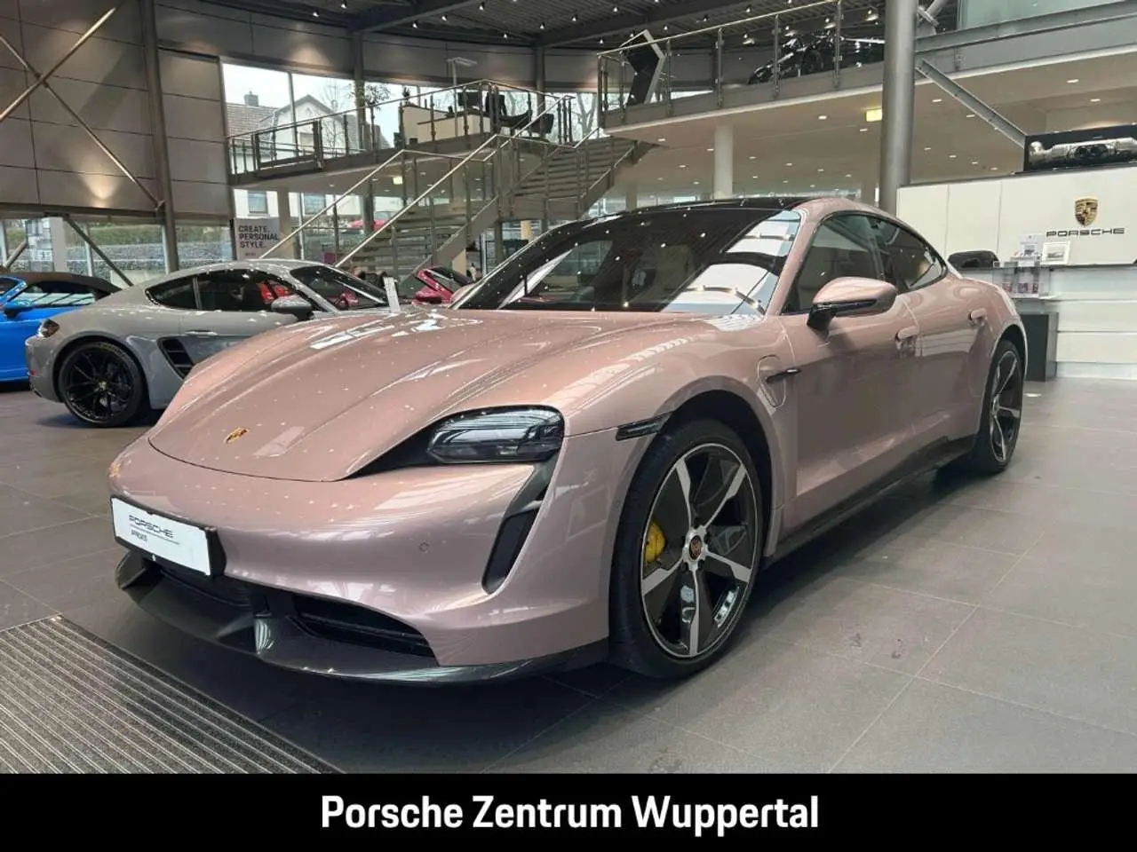 Photo 1 : Porsche Taycan 2021 Électrique