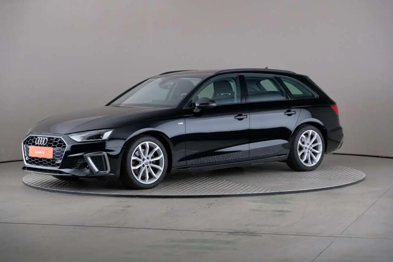 Photo 1 : Audi A4 2019 Essence