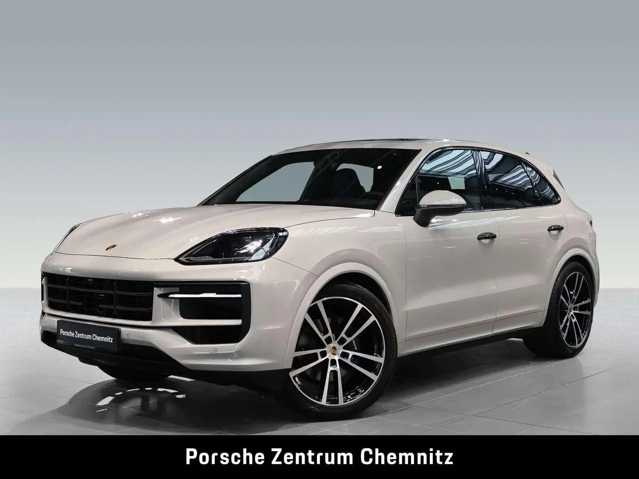Photo 1 : Porsche Cayenne 2024 Essence