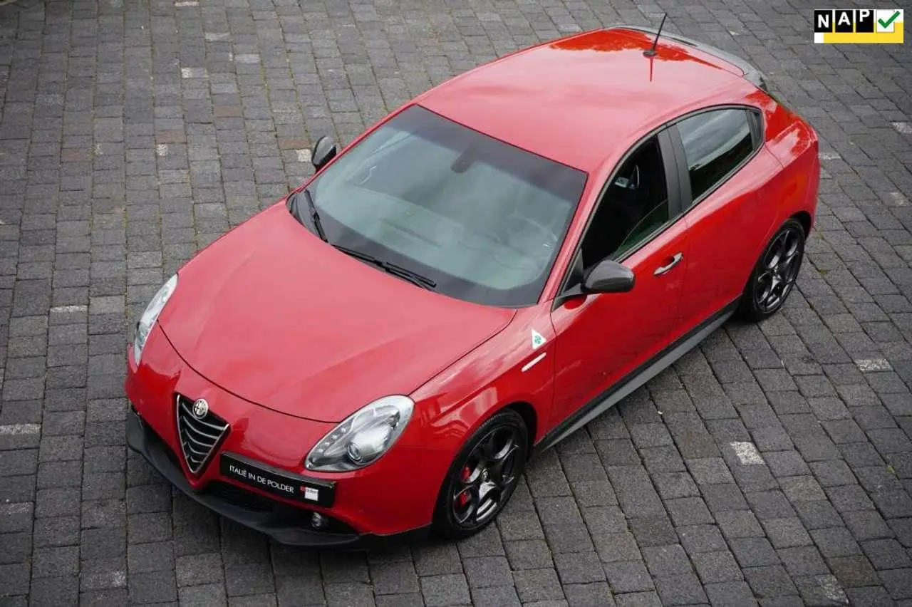 Photo 1 : Alfa Romeo Giulietta 2014 Petrol