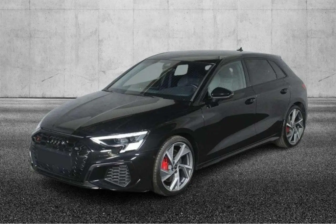 Photo 1 : Audi S3 2022 Petrol
