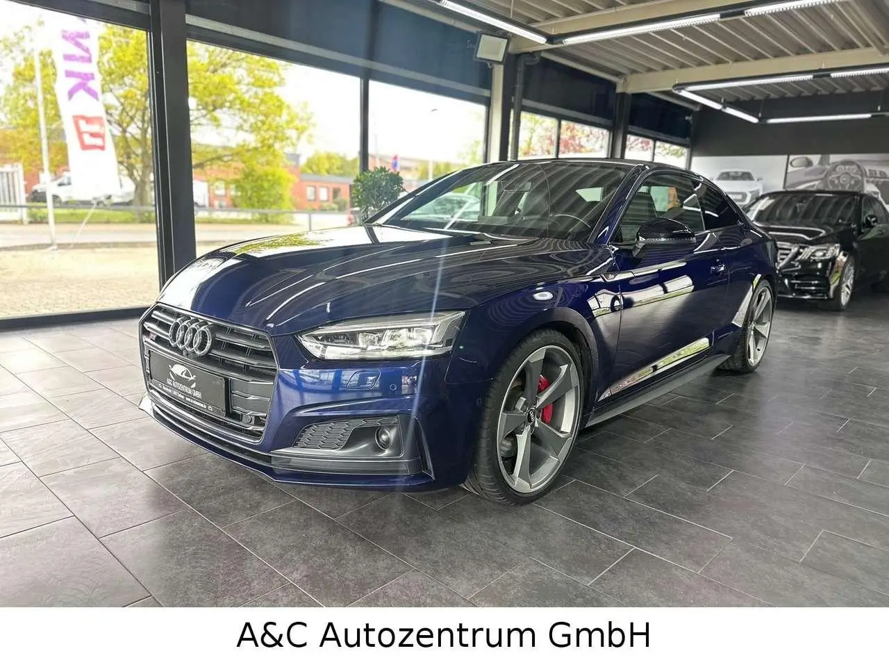 Photo 1 : Audi S5 2018 Essence