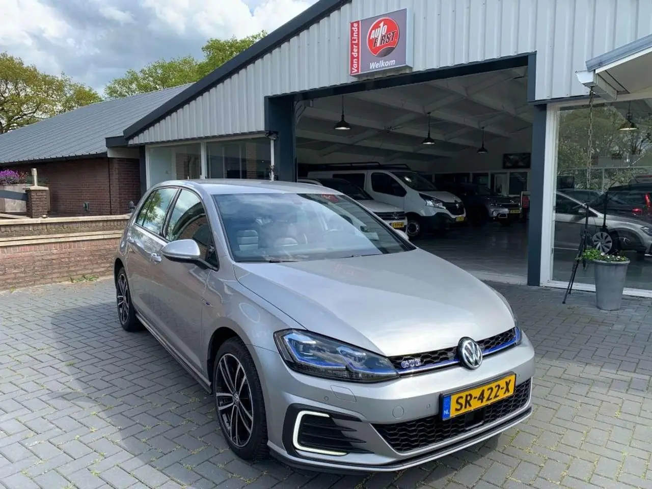 Photo 1 : Volkswagen Golf 2018 Hybrid